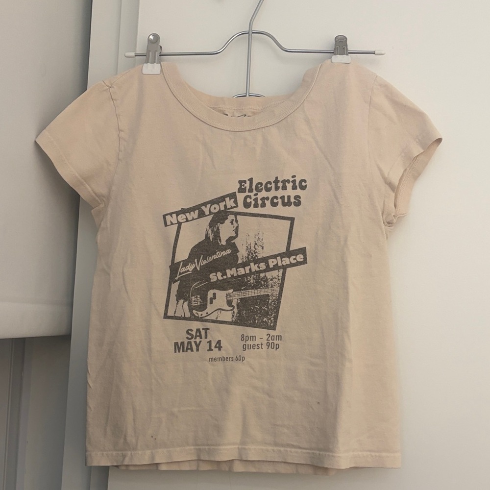 Brandy Melville Graphic Tee in Cream